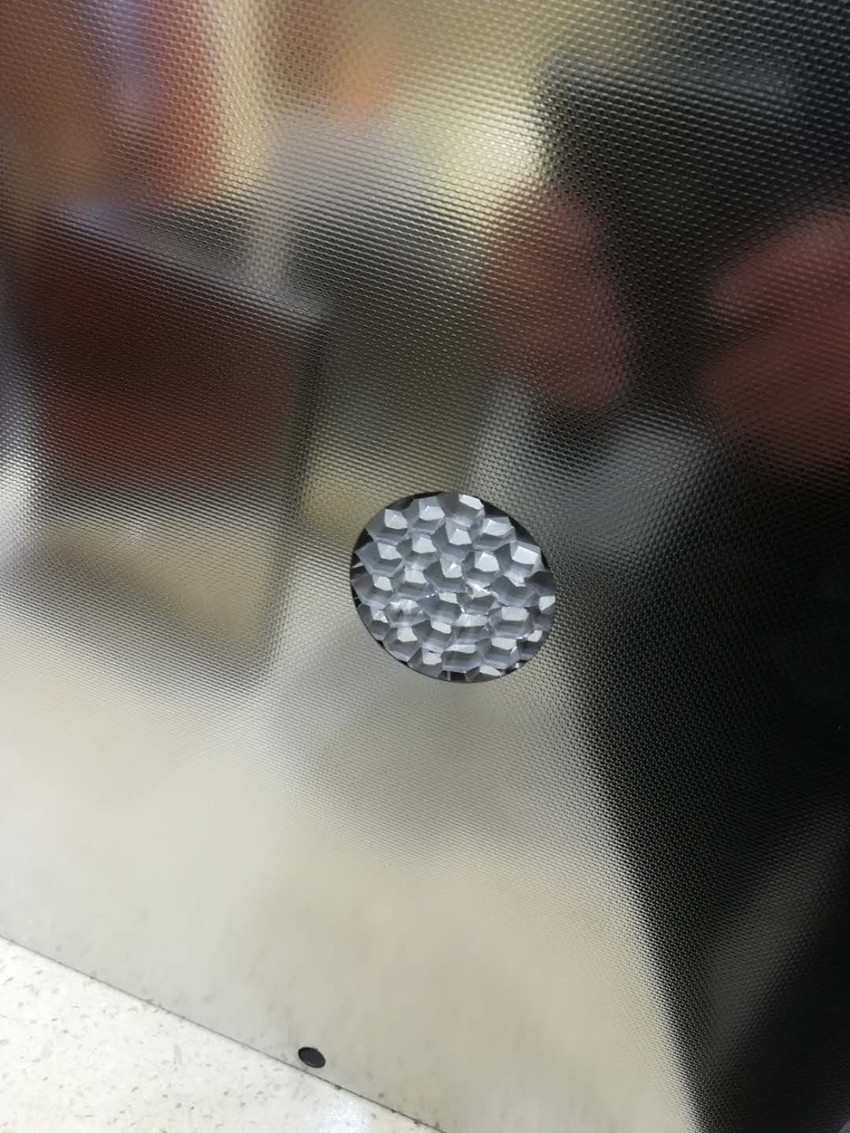 柜體內填充航空蜂窩.jpg 柜體內填充航空蜂窩.jpg